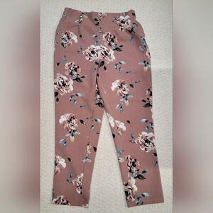 One By Chapter M One Dusty Rose Fliral Pull On Psnts Elastic Back EUC